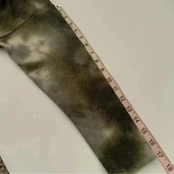 For the Republic Olive combo knit Henley Size Small - Picture 6 of 9